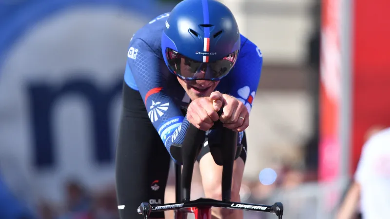 Úvodní časovku Kolem Švýcarska vyhrál domácí Küng