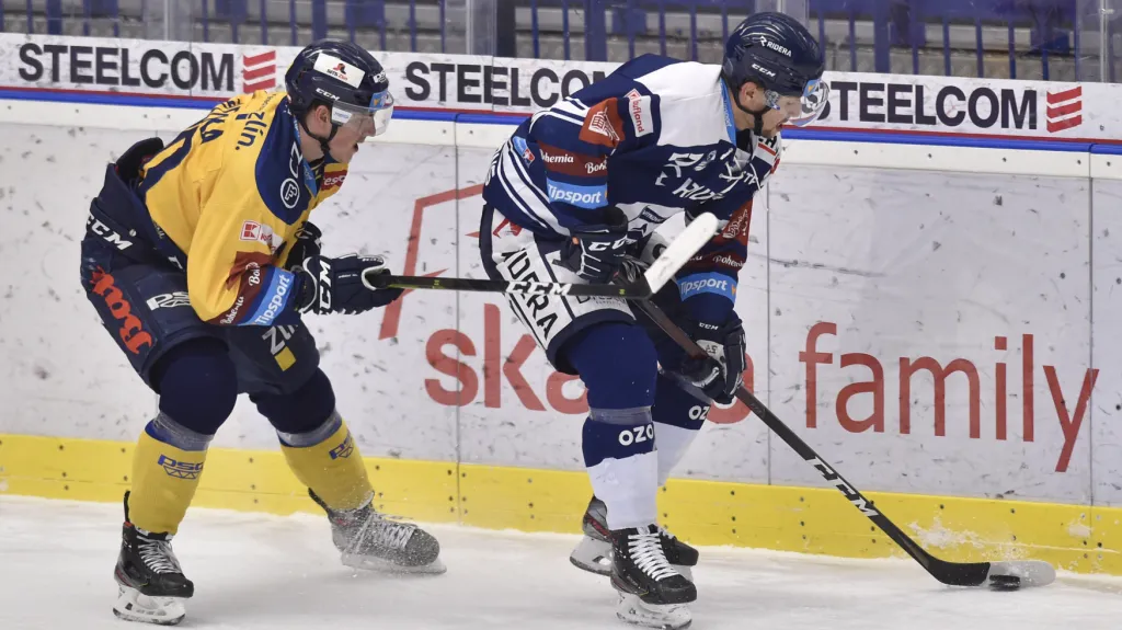 Zlínský Lukáš Vopelka (vlevo) a Jan Hruška z Vítkovic