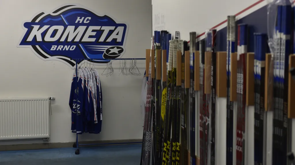 Šatna hokejistů Komety Brno