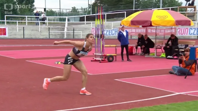 Ogrodníková hodila oštěpem zdaleka nejdále