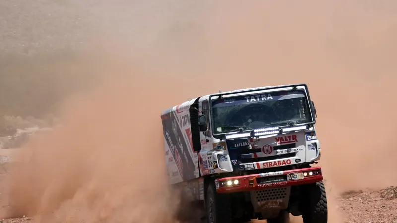 Kamiony ve 12. etapě Rallye Dakar