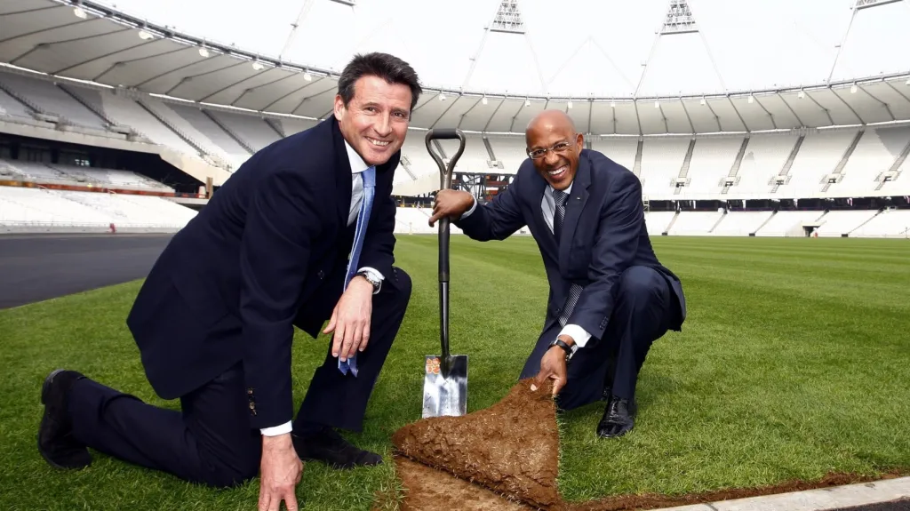 Sebastian Coe (vlevo) a Frankie Fredericks