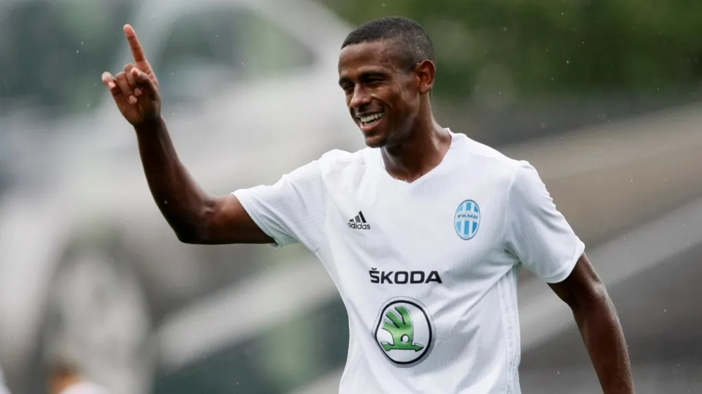 Golgol Mebrahtu slaví vstřelenou branku