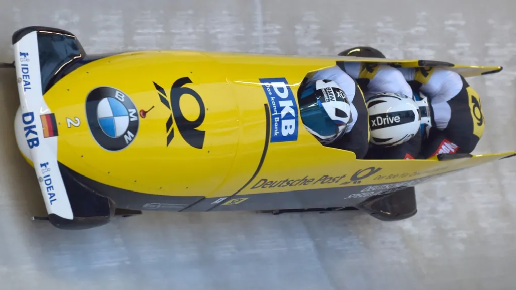 Německý čtyřbob pilotovaný Johannesem Lochnerem