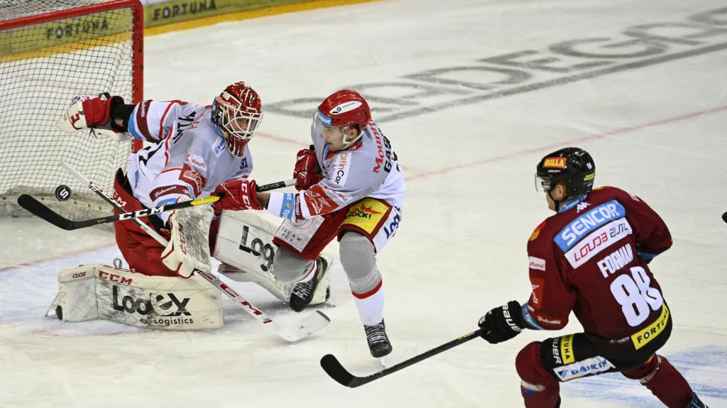 Miroslav Forman skóruje proti Hradci Králové