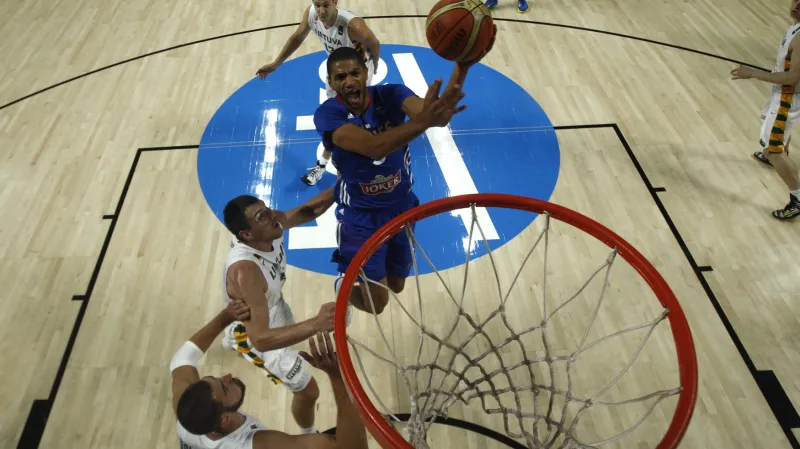 Sestřih utkání basketbalistů Francie - Litva