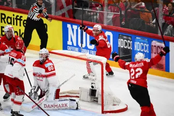 Radost Švýcarů v utkání proti Dánům