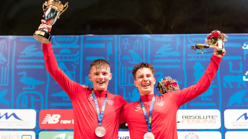 Filip Houška a Matouš Tůma s bronzem z MS