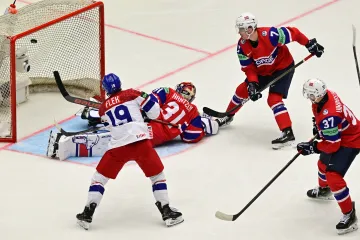 Jakub Flek skóruje proti Norsku
