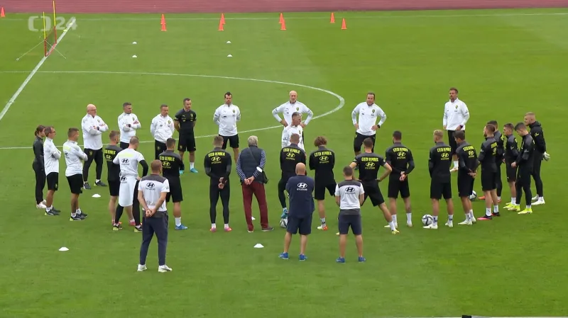 Češi se musí obejít bez Staňka, zranění trápí také Kalase