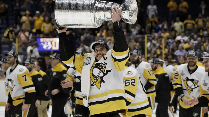 Sidney Crosby se Stanley Cupem