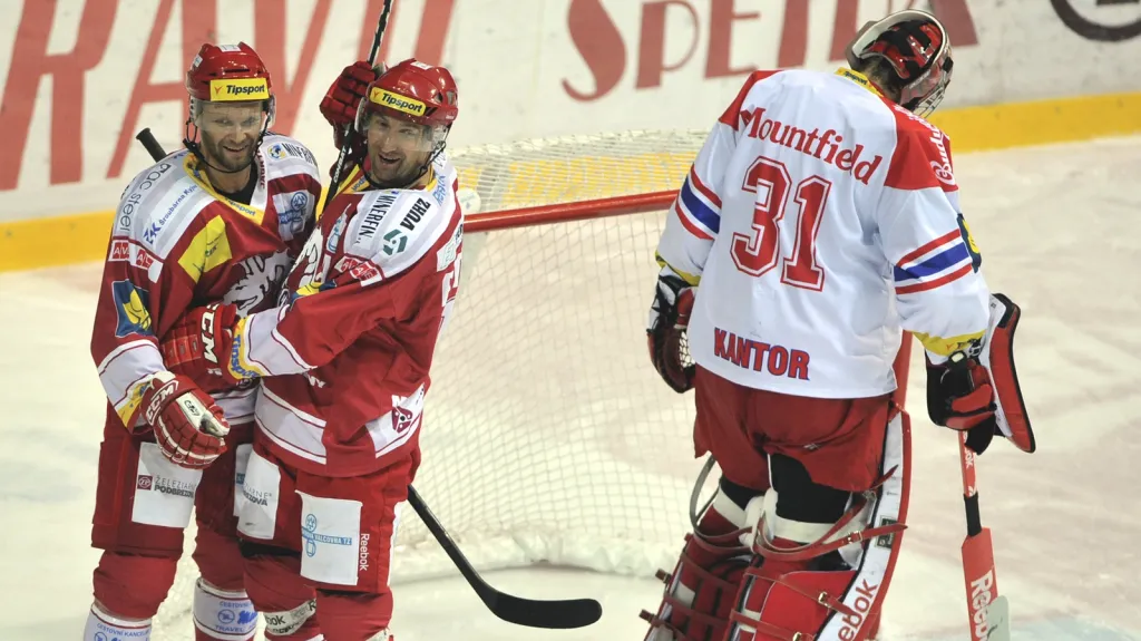 Martin Růžička se raduje z gólu