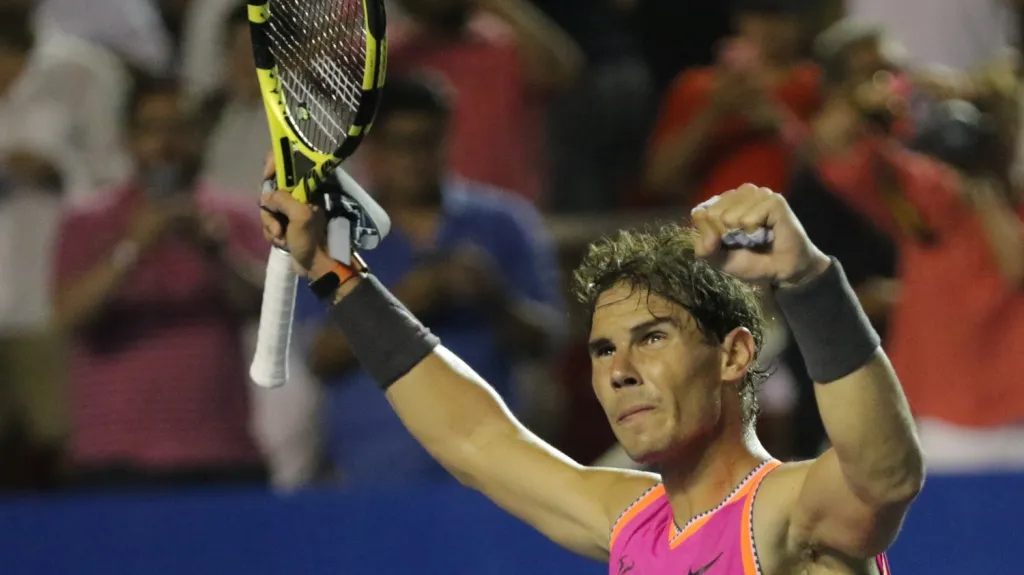 Nadal se po měsíční pauze vrátil na kurty výhrou v Acapulcu
