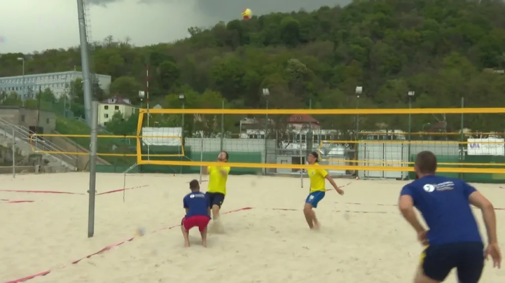 Ústečtí volejbalisté zahájili přípravu na písku