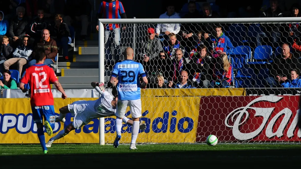 Plzeň střílí branku v utkání s Mladou Boleslaví