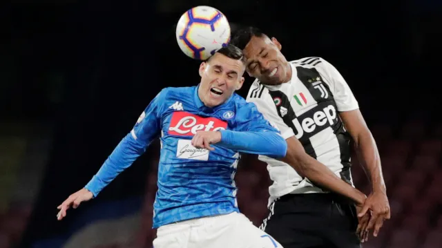 Neapol v závěru neproměnila penaltu a s Juventusem prohrála