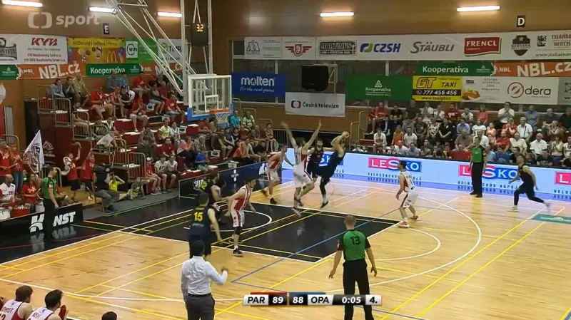 Klečkův postupový koš. Opava je po 15 letech ve finále NBL
