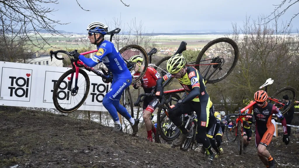 Cyklokrosový závod mužů