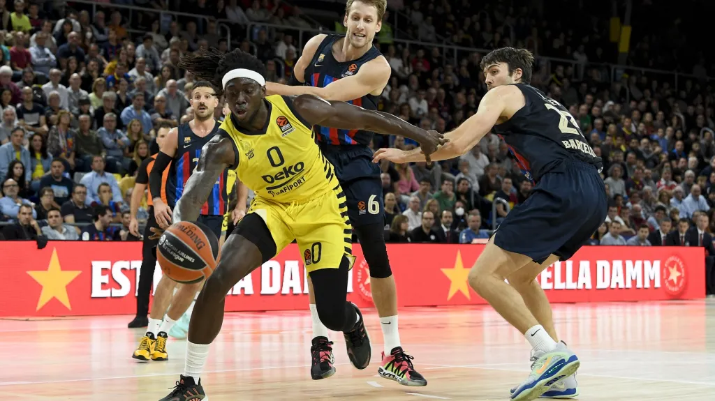 Utkání Barcelona - Fenerbahce