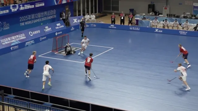 Na Světových hrách začaly florbalové soutěže