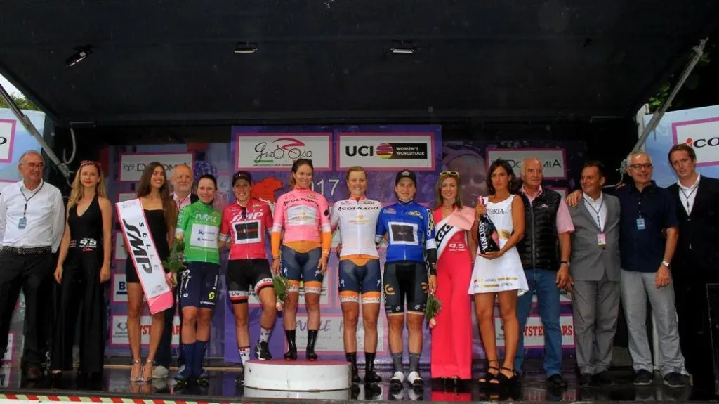 Pódium po druhé etapě Giro Rosa