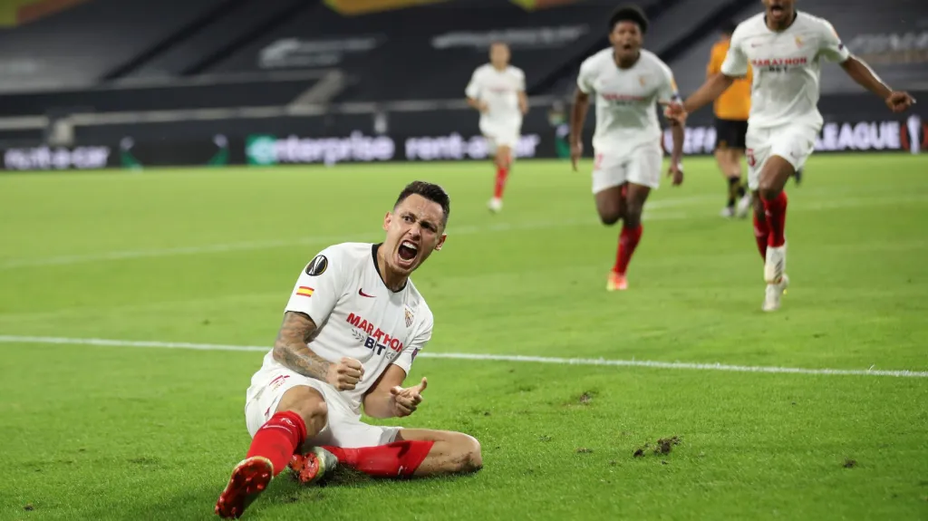 Lucas Ocampos slaví gól ve čtvrtfinále Evropské ligy