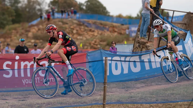 Cyklokrosový závod