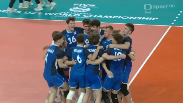 Rozhodující koncovka čtvrtého setu utkání Česko 21 – Turecko 21