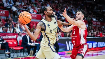 Barcelona vyhrála na hřišti sestupem ohrožené Zaragozy