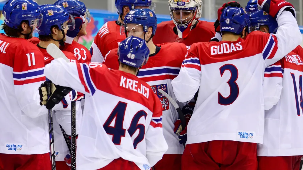 Radost českých hráčů po utkání se Slovenskem