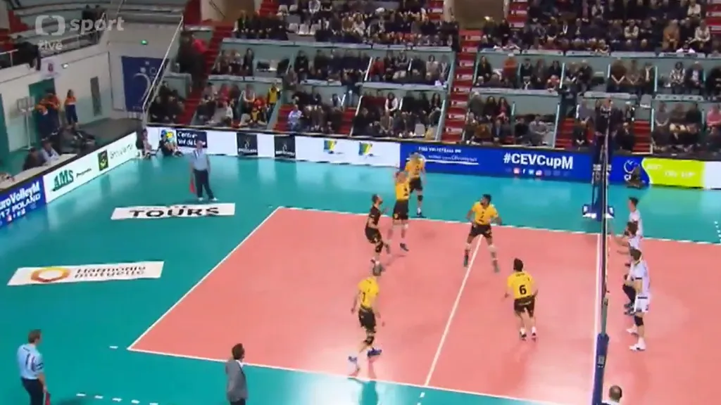 Volejbalisté Brna prohráli v Tours 0:3