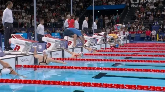 Finále 100 m volný způsob S5 s Agátou Koupilovou