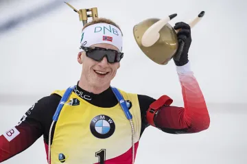 Slavící Johannes Bö