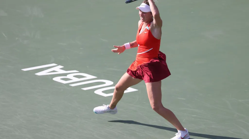 Markéta Vondroušová na turnaji WTA v Dubaji