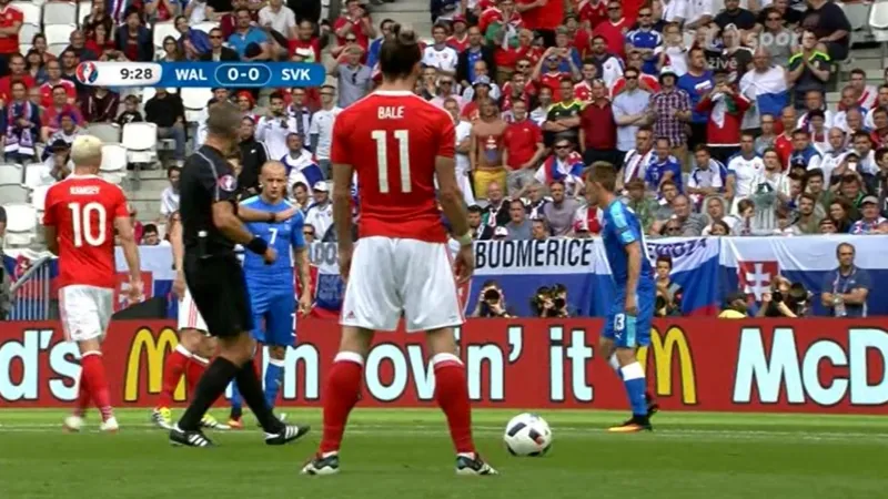 Gól v utkání Wales - Slovensko: Bale - 1:0 (10. min.)
