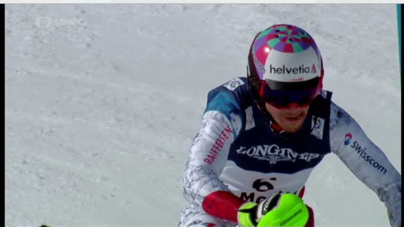 Zlatý kombinační slalom Švýcara Lucy Aerniho