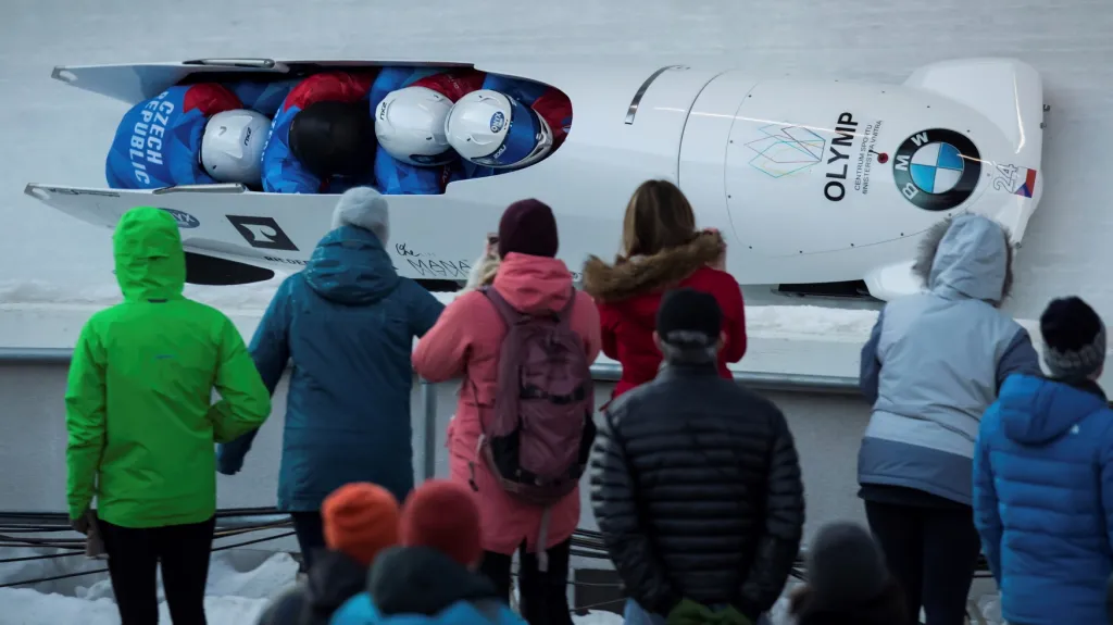 Čtyřbob českého pilota Dominika Dvořáka