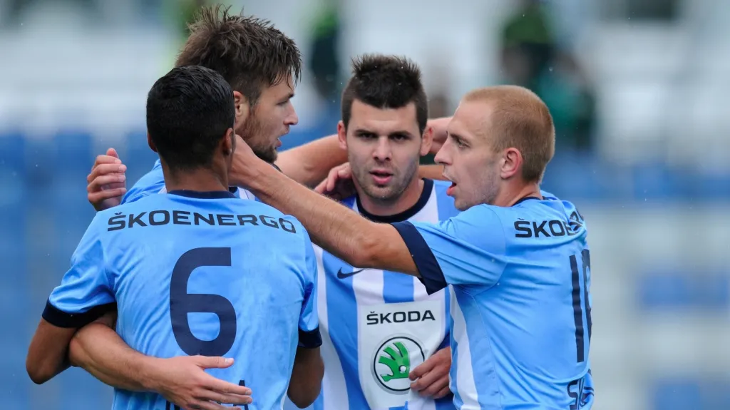 Radost Tomáše Wágnera (druhý zleva) v dresu Boleslavi