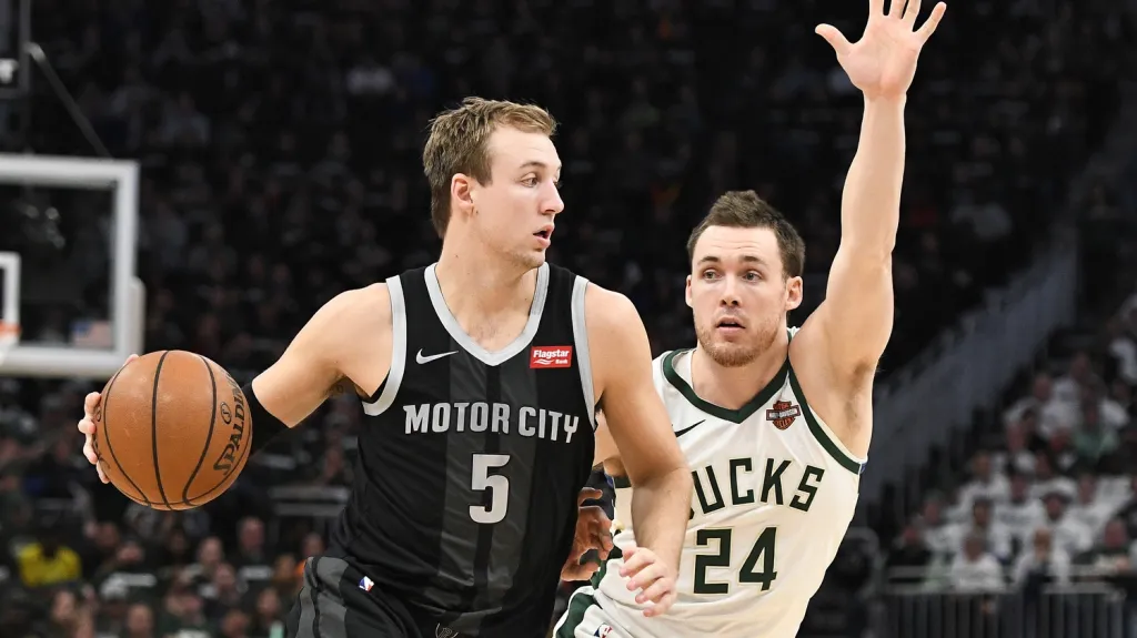 Utkání Milwaukee - Detroit