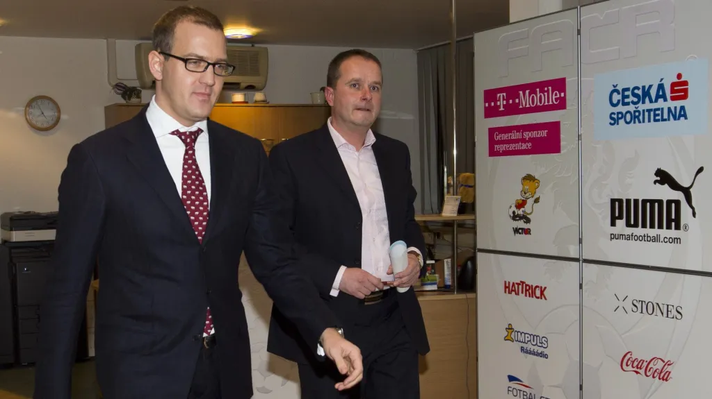 Daniel Křetínský s předsedou disciplinárky Jiřím Goldou
