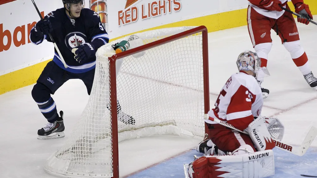 Zápas Winnipegu nad Detroitem 