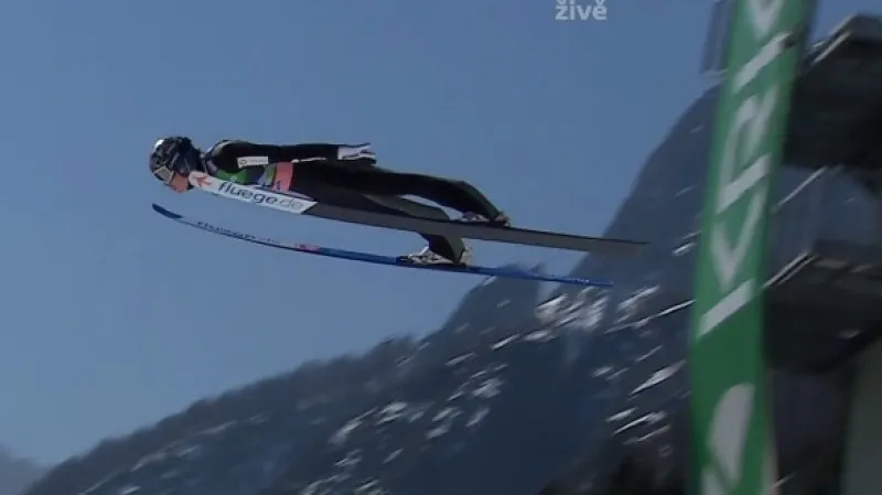 Lindvikův vítězný skok při letech v Planici