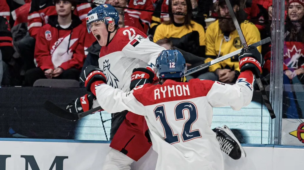 Jakub Štancl slaví vítěznou branku proti Kanadě ve čtvrtfinále MS do 20 let