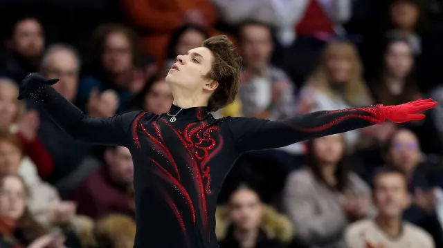 Povedený krátký program Georgie Reshtenka