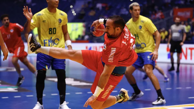 Gól z otočky od chilského pivota Salinase