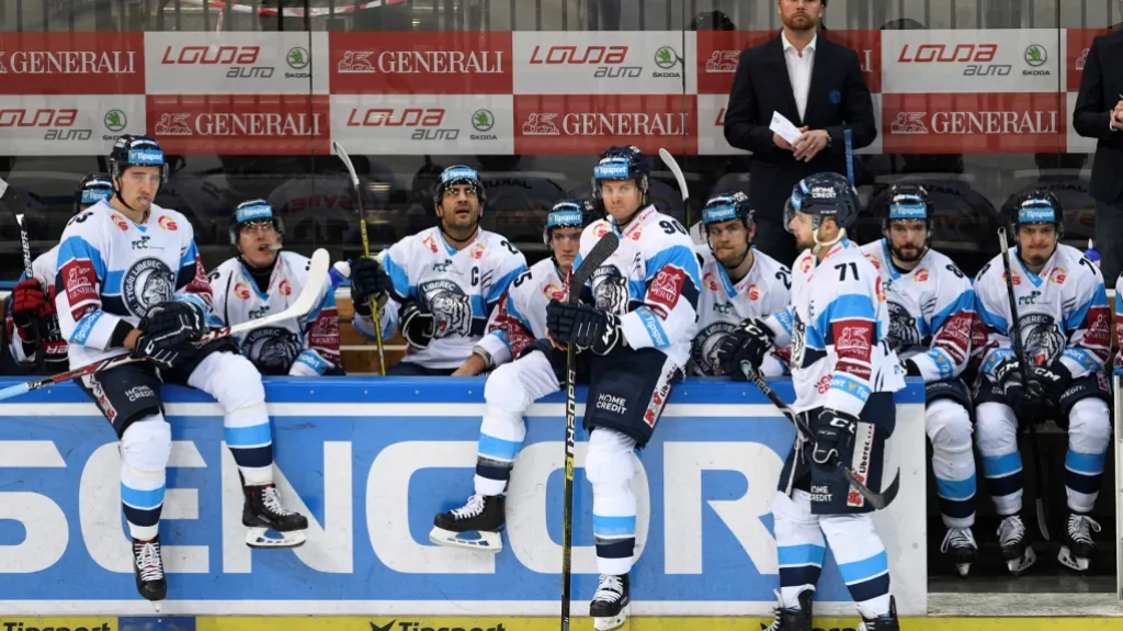 Hokejisté Liberce s trenérem Filipem Pešánem