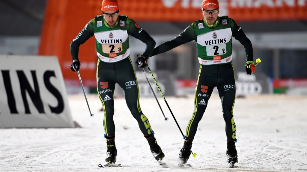 Němečtí sdruženáři Johannes Rydzek a Fabian Riessle