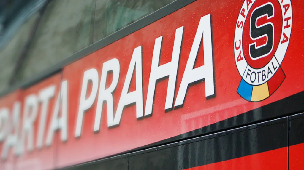 Autobus fotbalistů AC Sparta Praha