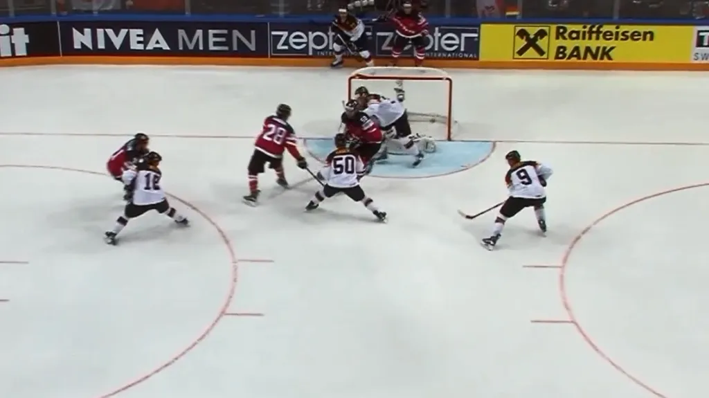 Gól v utkání Kanada - Německo: Giroux - 7:0 (28. min.)