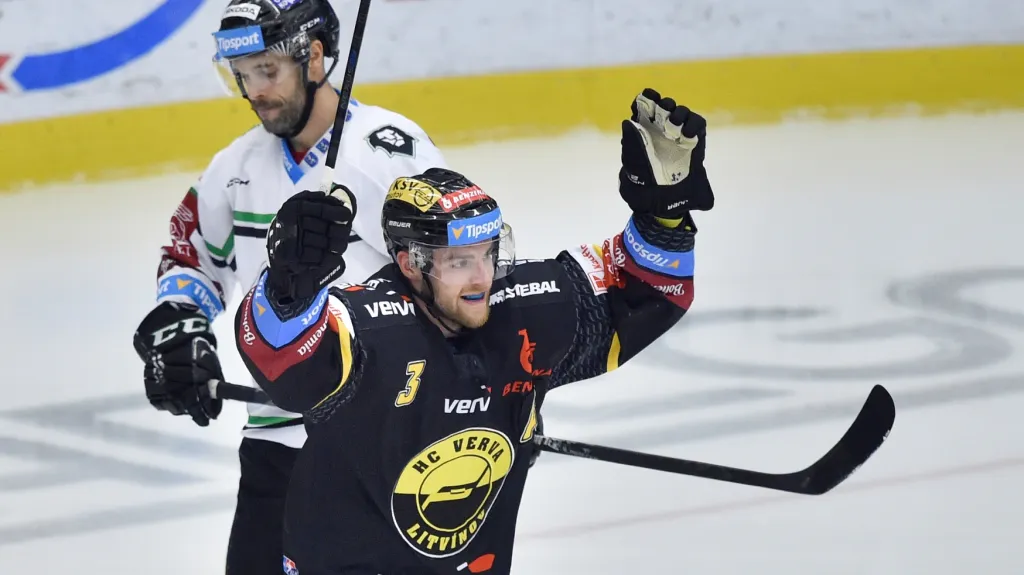 Litvínovský bek Adam Jánošík slaví branku proti Mladé Boleslavi